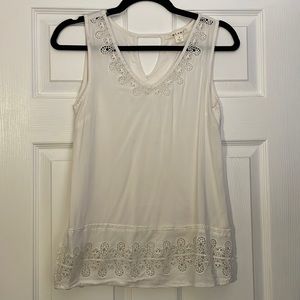 White lace tank top Sleeveless